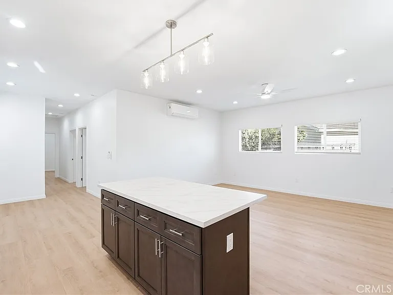 21003 Longworth — Photo 8