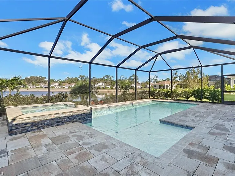 317 Spiaggio Ct — Photo 2