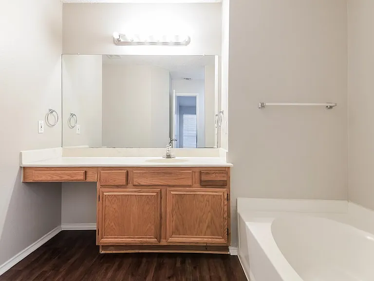 2824 Bent Brook Dr — Photo 12