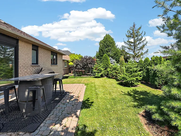 15 Southbury Manor Dr — Photo 42