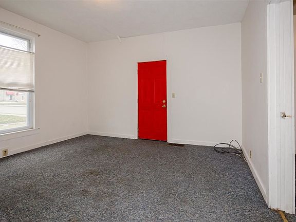 3rd image of 217 N Martin Ave