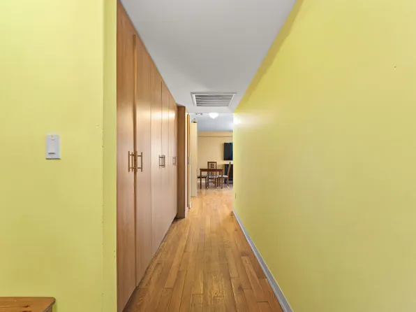 3047 Brighton 6th Street image 7 of 30