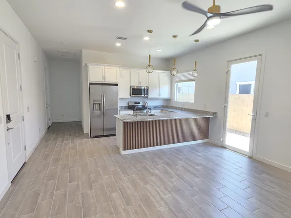 23039 E Roundup Way #1, Queen Creek, AZ 85142