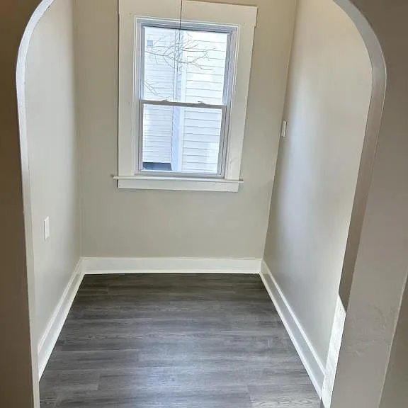 143 S Edwards Ave — Photo 9
