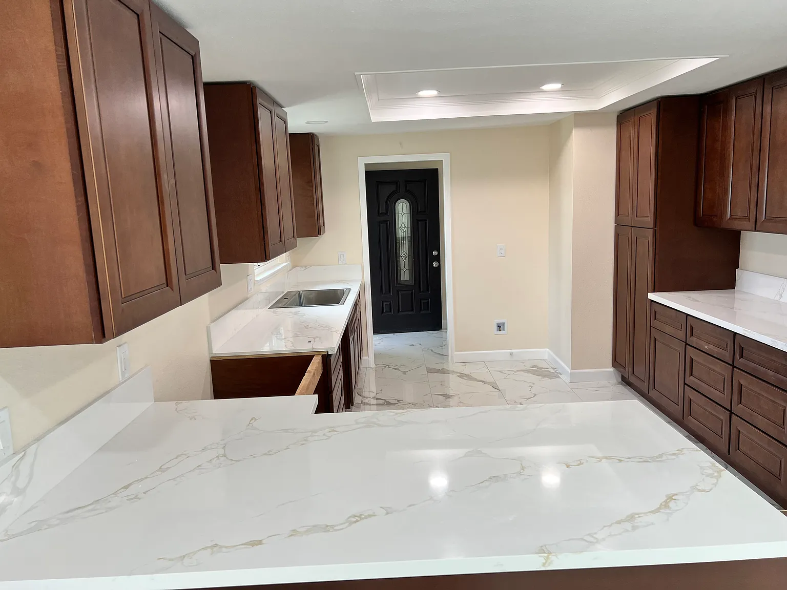 4 bed, 1583 sqft, $4,550 — Photo 1