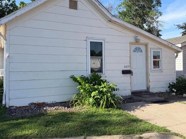 607 1st Ave E, Shakopee, MN 55379