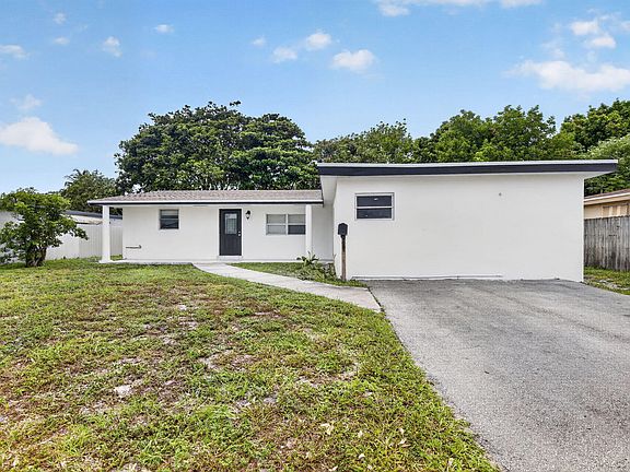 2nd image of 1111 SW 31ST Avenue