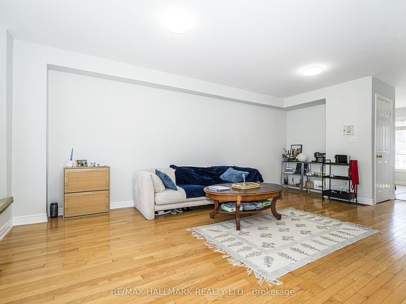 2nd image of 125 Viella St