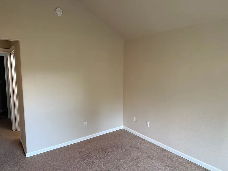 4084 Aden Pl NE — Photo 34
