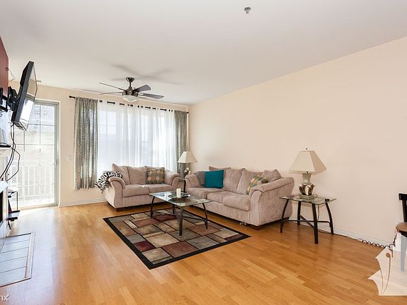 2018_3_23_5556_N_Sheridan_Unit_409_5