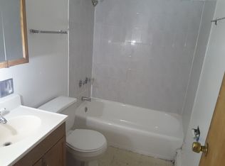 1436 E 73rd St APT 1B, Chicago, IL 60619