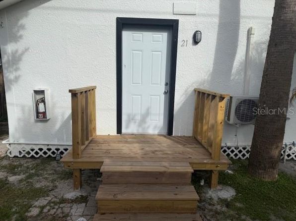 4605 N Hubert Ave #21