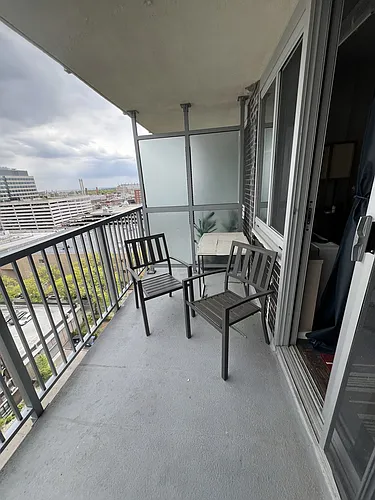 100 York St Photo 1