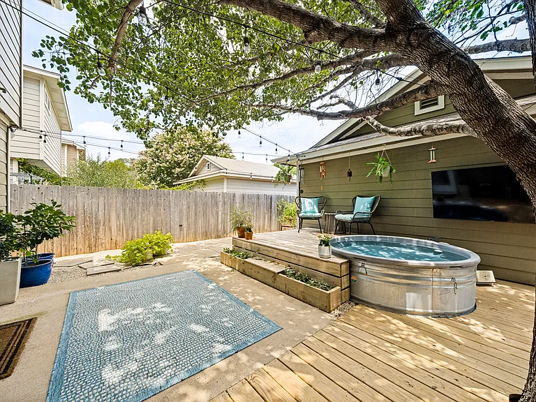 9205 Rowlands Sayle Rd — Photo 23