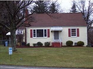 608 Humphrey Rd, Greensburg, PA 15601