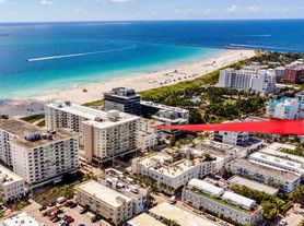 345 Ocean Dr