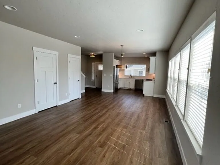 2755 SW Greens Blvd #13 — Photo 9