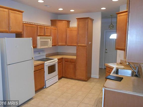 2nd image of 227 Lynn Dr
