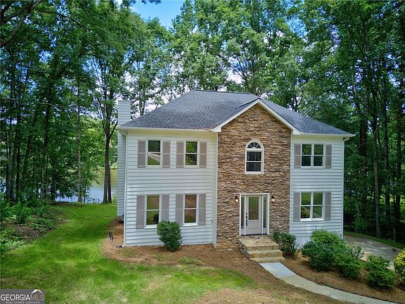 3rd image of 511 Lakeside Dr