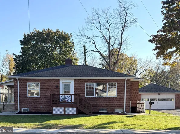 320 E Emaus St, Middletown, PA 17057