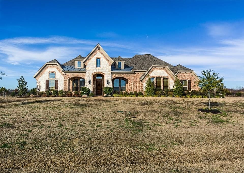 1st image of 7305 Forest Bend Dr