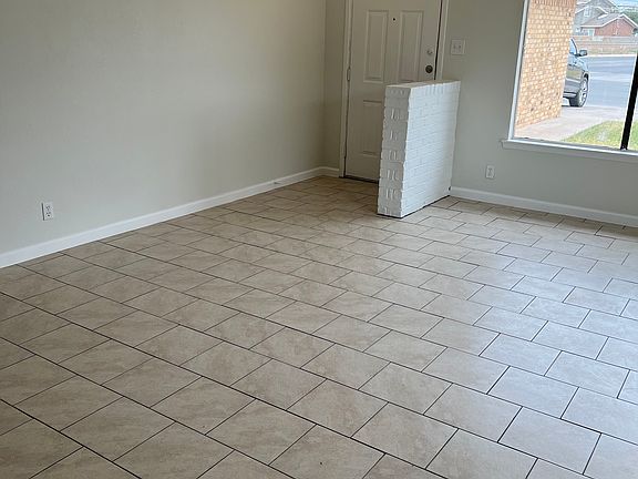 3rd image of 4325A Storey Ave #B