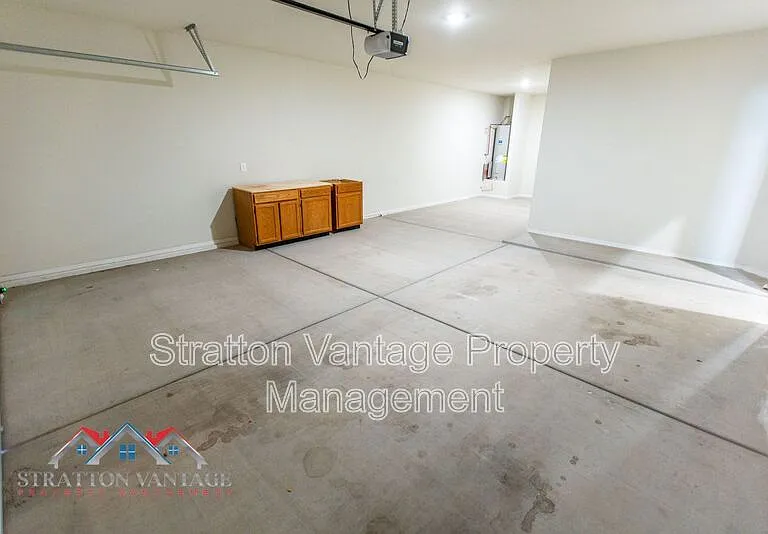 9385 E Orange Grove St — Photo 41