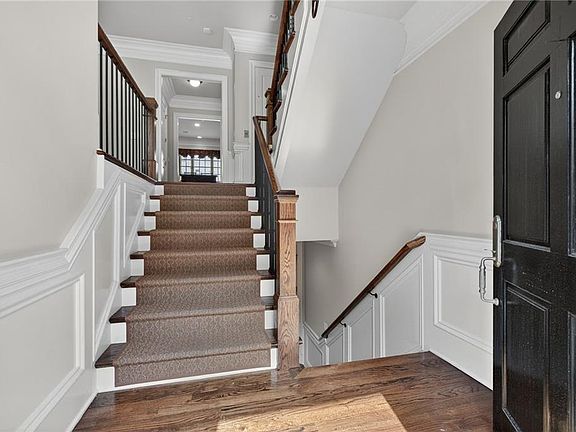 3rd image of 3475 Roxboro Rd NE Unit 11
