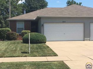 1014 SW Kent Pl, Topeka, KS 66604