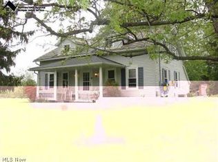 15571 Avon Belden Rd, Grafton, OH 44044