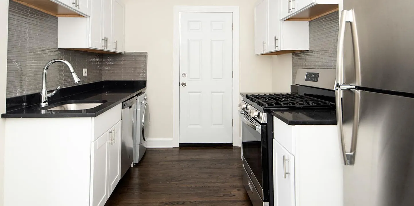 Studio, 500 sqft, $1,745 — Photo 1