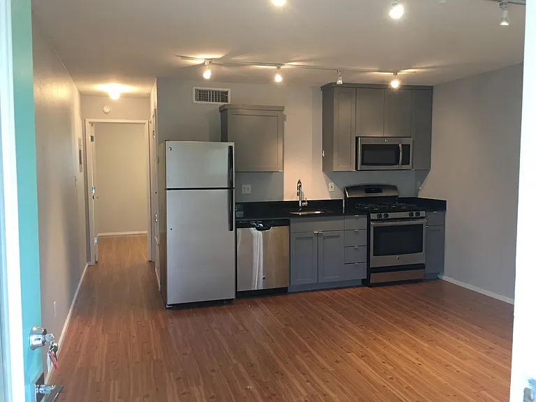 5306 Woodrow Ave — Photo 4