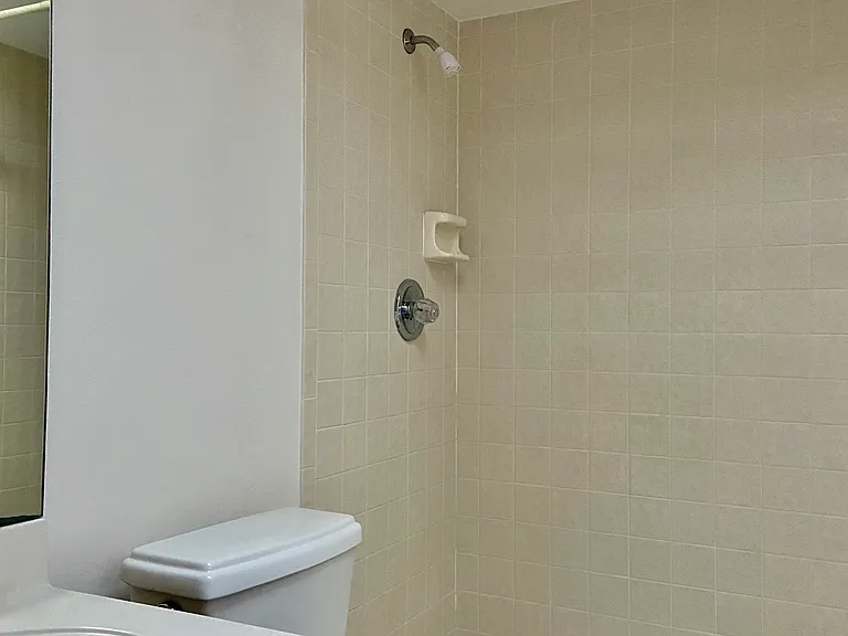 790 E Gilchrist Ct — Photo 17