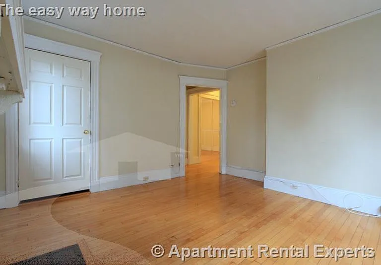 8 Craigie Cir #22 — Photo 3