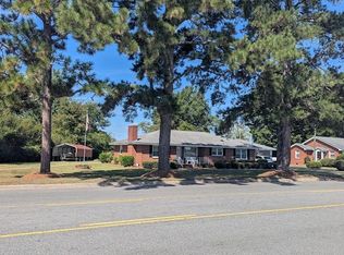 411 Main St, Newton Grove, NC 28366