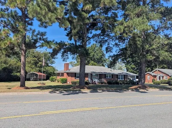 411 Main Street, Newton Grove, NC 28366