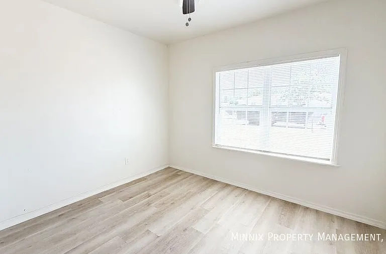 3417 Avenue S #B — Photo 12
