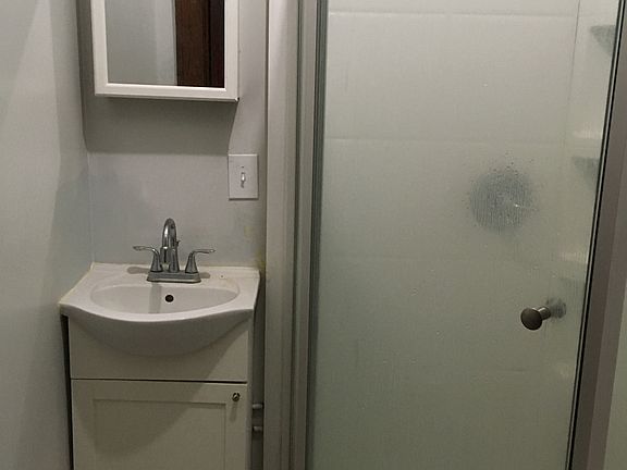 2nd image of 166 Washington Ave