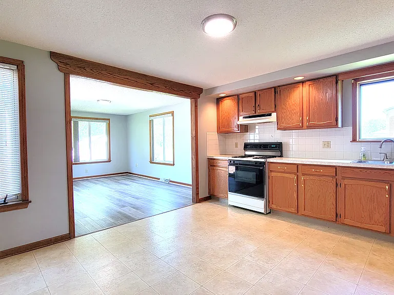 200 Losson Rd #B — Photo 7