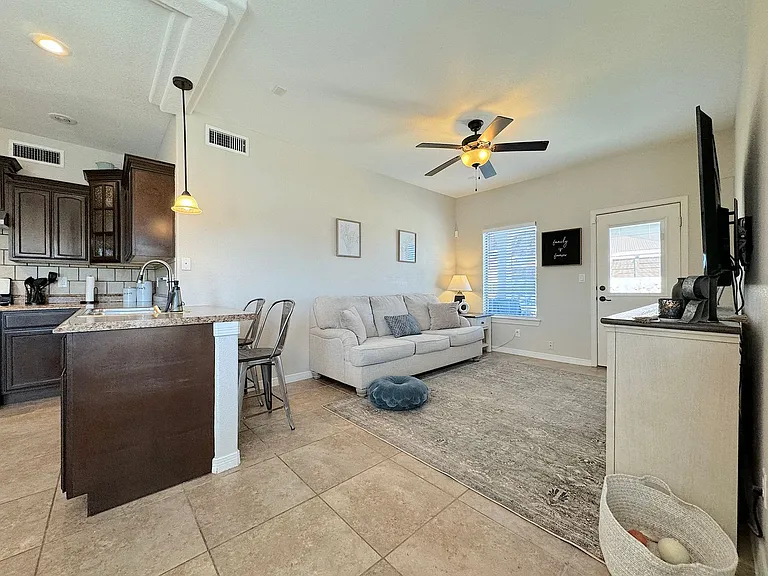 14215 Bluesky Point Ct — Photo 6