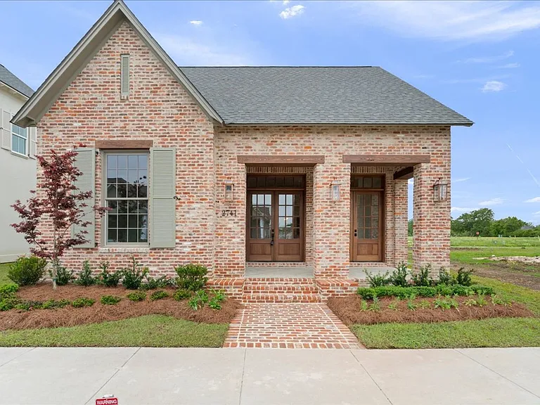 2741 Sugar Kettle Ln — Photo 1