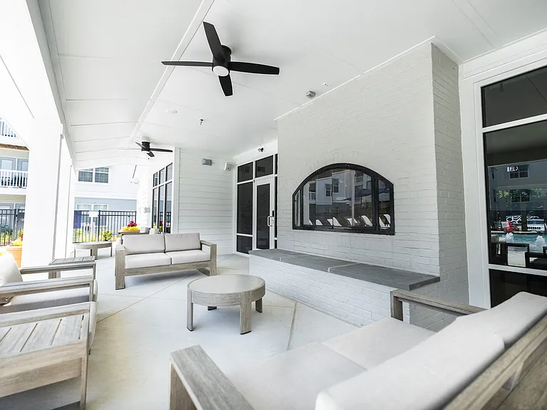 South Beach Apartments — Photo 6