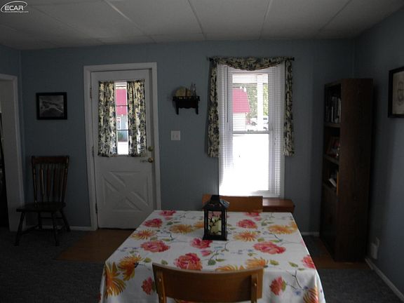 5th image of 808 S Shiawassee St