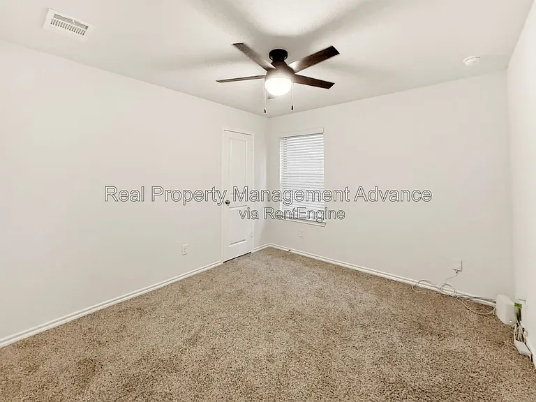 1629 Topaz Trl — Photo 14