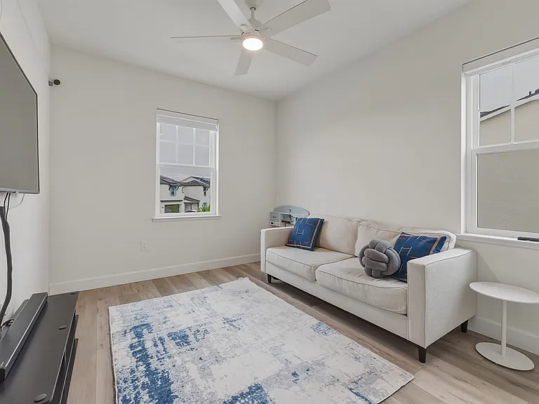 4065 Maddy Ave — Photo 20