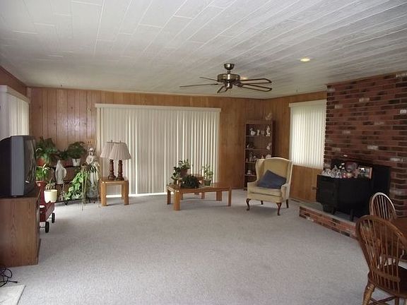 4th image of 3193 White St