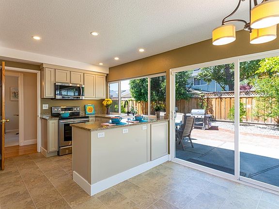 3rd image of 293 Dondero Way
