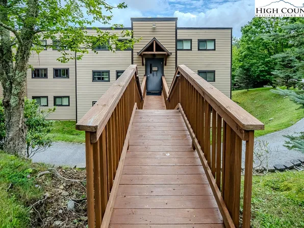 108 Sugar Ski Drive #822, Sugar Mountain, NC 28604