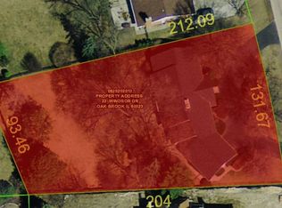 22 Windsor Dr, Oak Brook, IL 60523