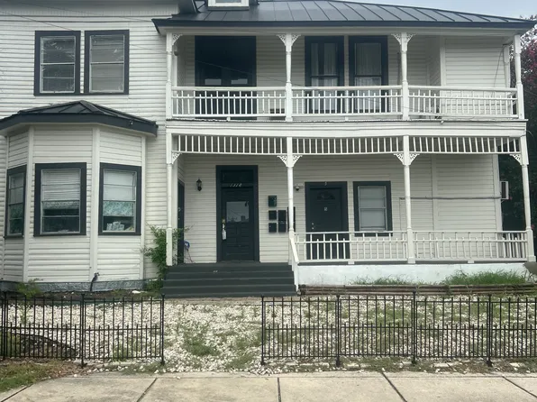 1318 Willow St APT 2, San Antonio, TX 78208